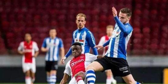 紧密的盯人 紧密的盯人